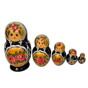 Vintage Set of 5 Russian Matryoshka Wooden Nesting Dolls Floral Front